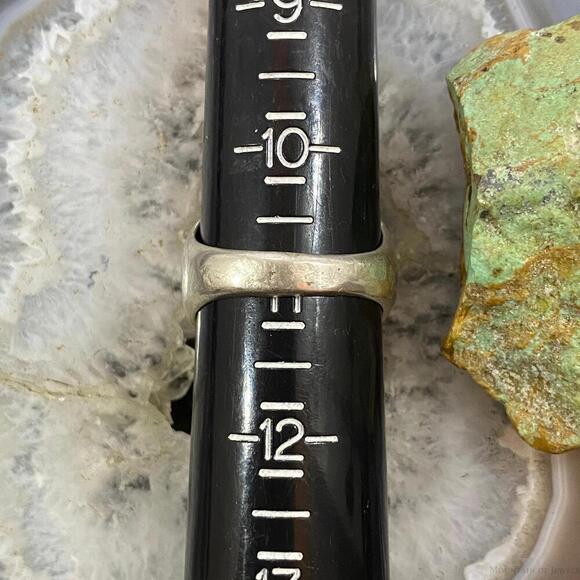 Vintage Native American Silver Oval Malachite Shield Ring Size 11 For Men - Picture 9 of 9